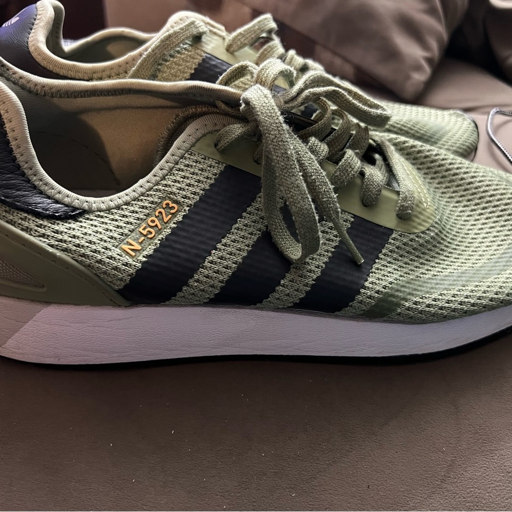 Adidas - Picture 6 of 6